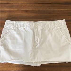 Hollister Skirt. White. Size 9. Good condition